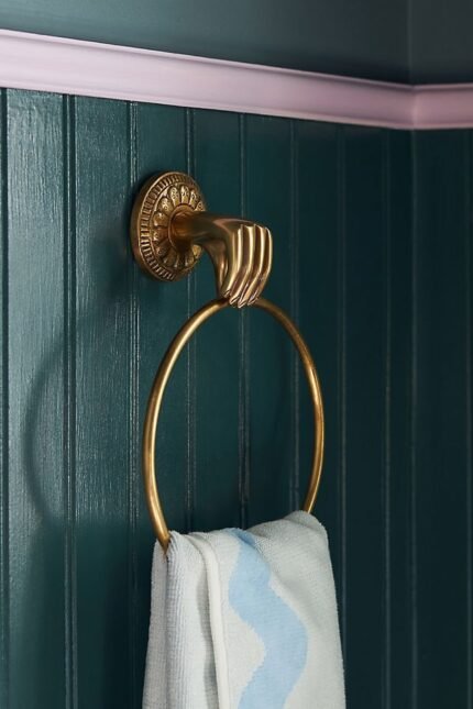 Hand towel holder